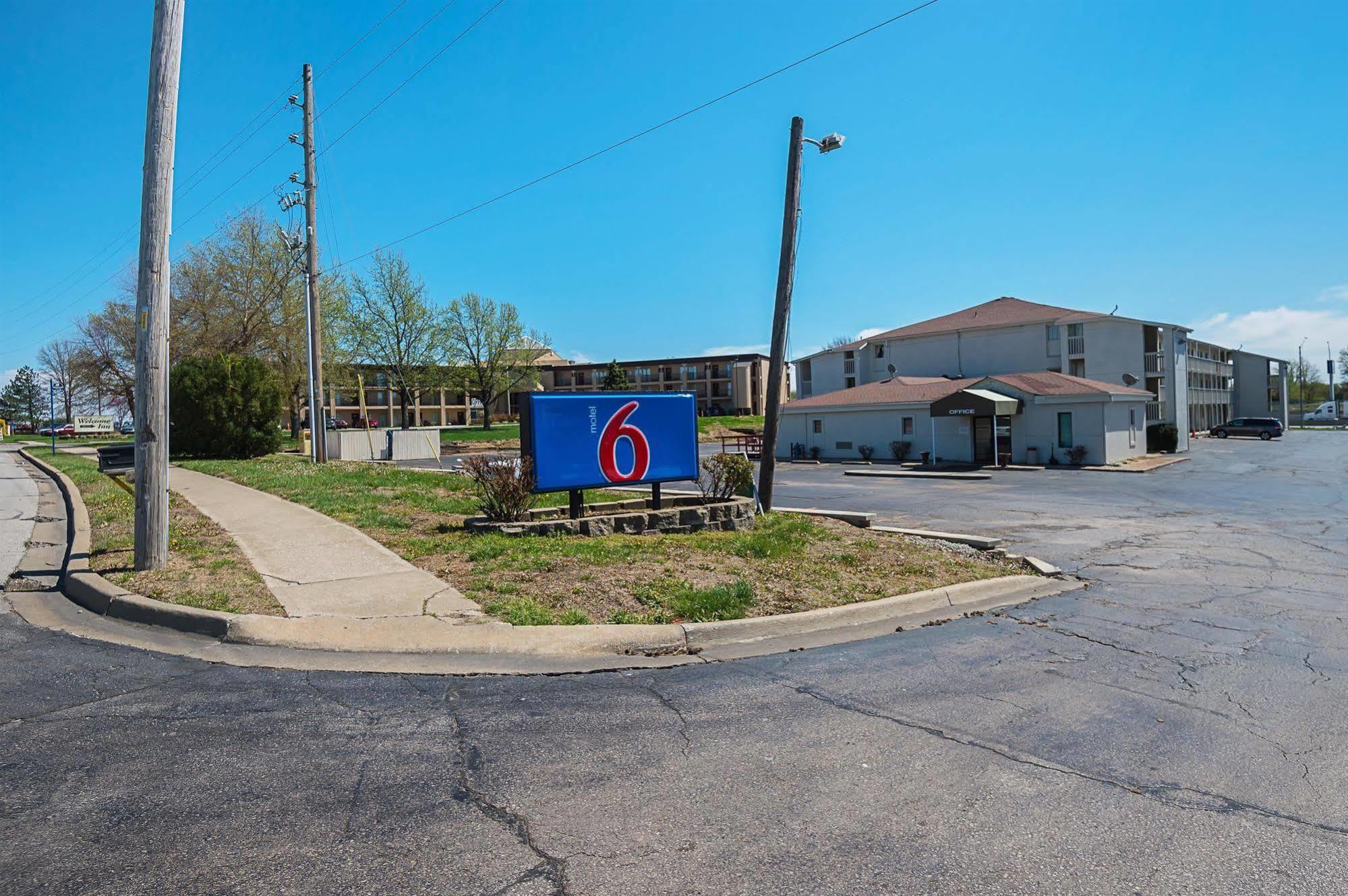 Motel 6-Blue Springs, Mo Exteriör bild
